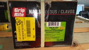 lot 114 image: 3 � Inch 16d Nails