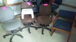 lot 151 image: Step Stool and 4 Chairs