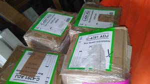 lot 285 image: Poplar Wood Posts (4)