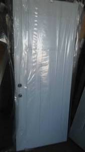 lot 194 image: 32 In. Exterior Door.