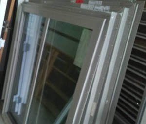 lot 333 image: (4) Matching Silverline Windows Sliders Vinyl.