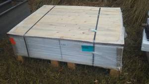 lot 506 image: Pallet Of Gravity Tile.