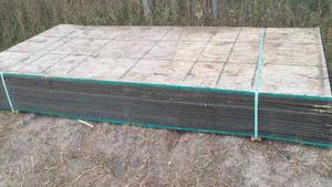 lot 535 image: 4 x 8 Sheets Fiber Panels. (qty 22)