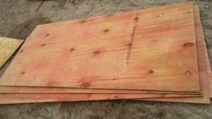 lot 557 image: 5 Sheets 1532 4ply Plywood