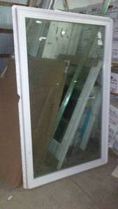 lot 709 image: Picture Window 74.5 X 45.75 Thermo Tech.