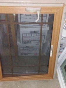 lot 716 image: Casement Window W Screen.