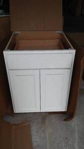 lot 768 image: Base Cabinet