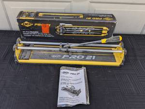 lot 80 image: QEP 21in. Pro Tile Cutter