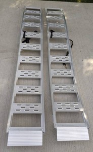 lot 9 image: Pair of Vehicle Ramps