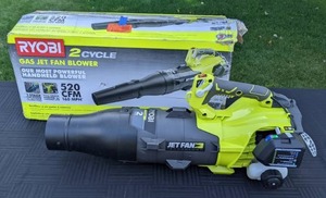 lot 21 image: Ryobi 160 MPH 520 CFM 25cc Gas Jet Fan Blower