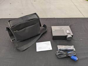 lot 188 image: Dell M209X DLP Projector in Black Home Theater and Projector Bag with Strap