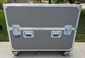 lot 200 image: Jelco Quality American Made Cases, Rolling with Foam Interior