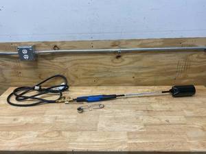lot 45 image: FLAME KING 500,000 BTU Propane Torch Kit Heavy-Duty Burner