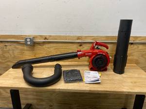 lot 58 image: HOMELITE 150 MPH 400 CFM 26cc Gas Handheld Blower Vacuum
