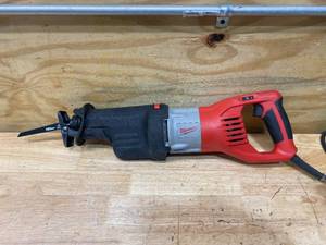 lot 70 image: MILWAUKEE 15 Amp 1-14 in. Stroke Orbital SUPER SAWZALL Reciprocating Saw