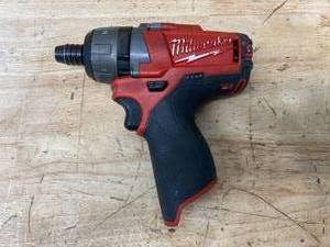 lot 79 image: MILWAUKEE M12 FUEL 12V Lithium-Ion Brushless Cordless 14 in. Hex 2-Speed Screwdriver (Tool-Only)