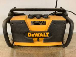 DeWalt Radio