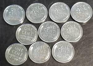 GROUP OF 10 US WWII WARTIME STEEL CENTS