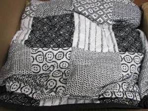 Chic Home Design Giverny Quilt Set ...