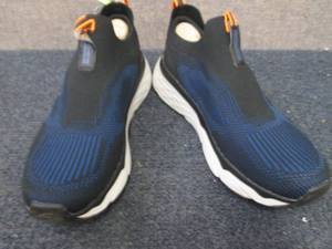 Skechers Mens GOrun Max Cushioning...