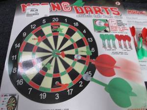 Funsparks Magnetic Dartboard Game o...