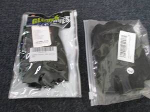 2 pr Cycling Gloves, 1 Small, 1 Lar...
