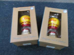 2 Sets Magnetic Salt & Pepper Shake...