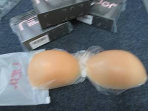 3 Nidor C Cup Adhesive Bras...