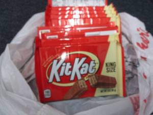 12 King Size KitKats...
