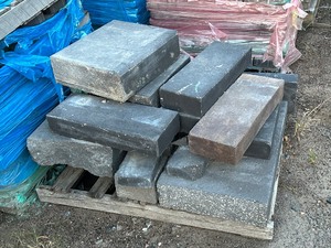 (2) Pallets Of Landscape Paver  Patio Stones & Wall Block