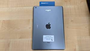 lot 11 image: Apple iPad Air (A1474) 16GB Black 9.7 2048x1536 iOS 12.5.5 - USED WORKING