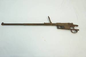 lot 32 image: rifle parts
