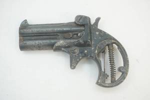 lot 39 image: Derringer Excam .38 cal.