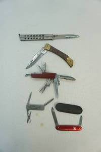 lot 63 image: multi blade knife