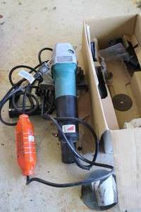 lot 979 image: Makita PW5001C 4 Polisher with Case