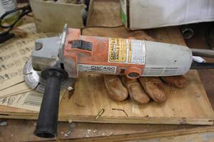 lot 992 image: Chicago Electric Power Tools 4-12 Angle Grinder
