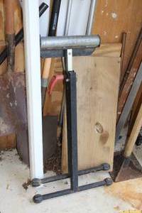 lot 1029 image: Adjustable Roller Stand