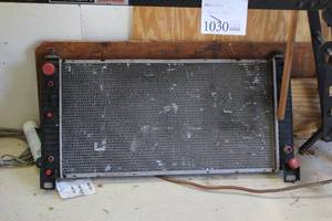 lot 1042 image: Chevrolet Radiator (used)