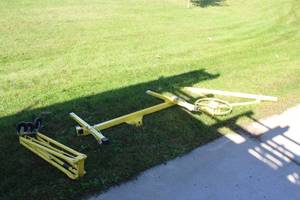 lot 957 image: Drywall  Panel Hoist
