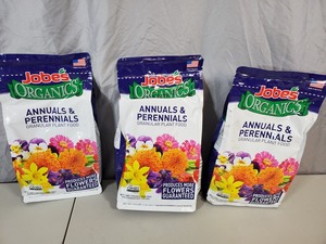 3 New Bags of Annual & Perennials Plant Food