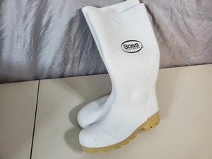 New Boss Size 10  12 Rubber Boots