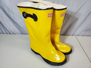 New Boss Size 10 Rubber Boots