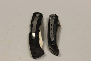 Pocket Knives Lot Of 2
