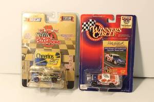 2 Vintage Car Racing Champions