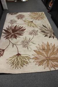 Area Rug 7.8 Ft X 5 Ft