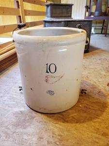lot 63 image: Ten-Gallon Red Wing Crock With Dual Spouts