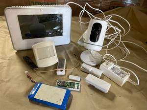 lot 34 image: Vivint Alarm System. Worked Well When Removed From Residence