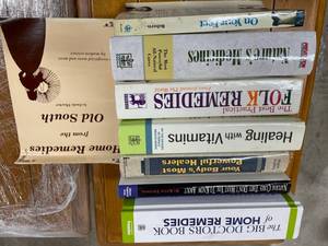 lot 69 image: 8-Health & Healing Books