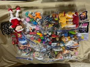lot 70 image: Lots Of Small Toys