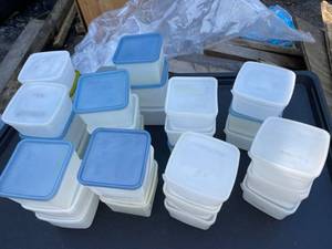 lot 108 image: Variety Of Plastic Containers For Many Uses